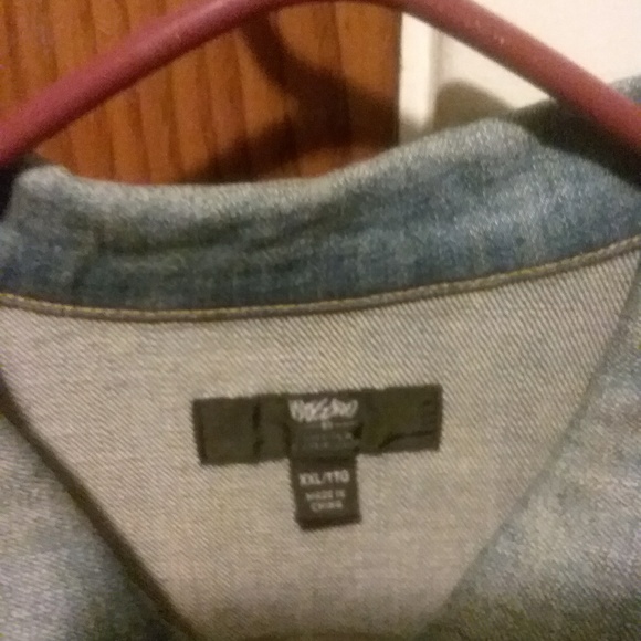 Jean jacket - Picture 3 of 3